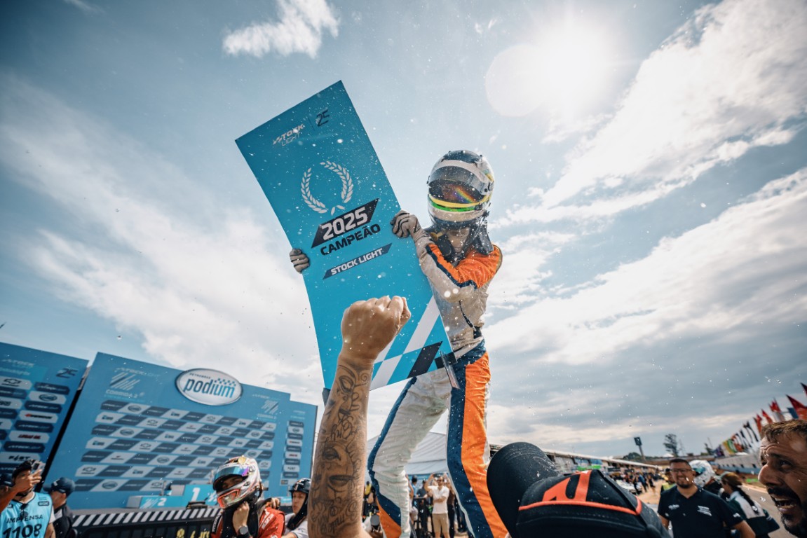 30.11. foto marcelo machado de melo vicar pipe campeão (1)