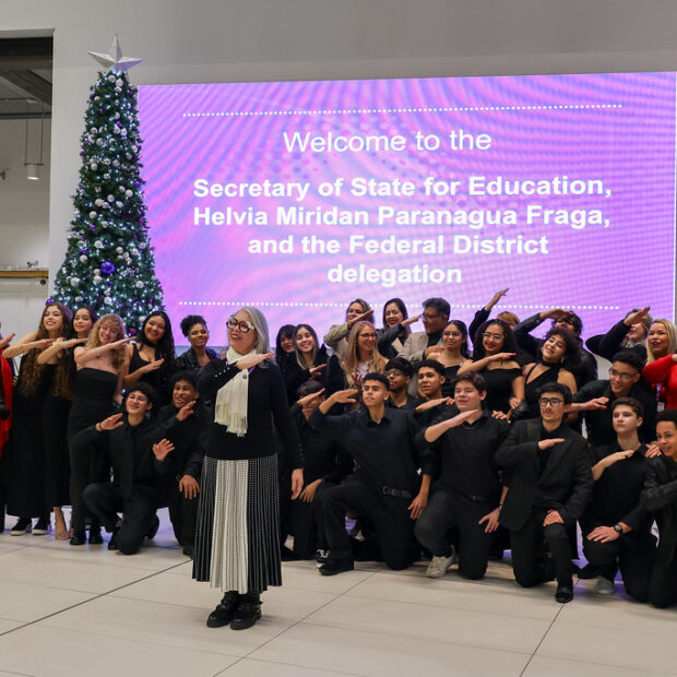 1º.12. formatura na escócia. foto felipe de noronha seedf