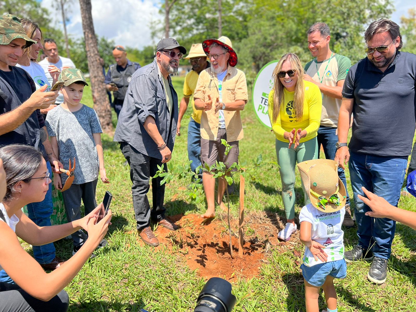 4.12. dia de plantio no parque ezechias heringer. foto divulgacao brasilia ambiental45