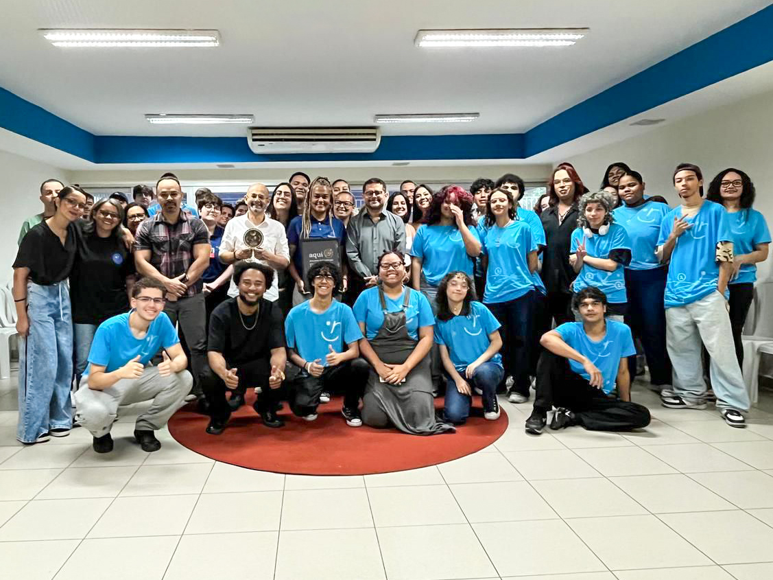 "Prêmio Parceiro Besouro 2025 reconhece Rede Cidadã, Instituto Ronald McDonald e lideranças que levam metodologia By Necessity a periferias do Brasil. A educação empreendedora gera renda em comunidades vulneráveis de SP, RS, PA, RJ e BA. Saiba como parcerias transformam realidades sociais."