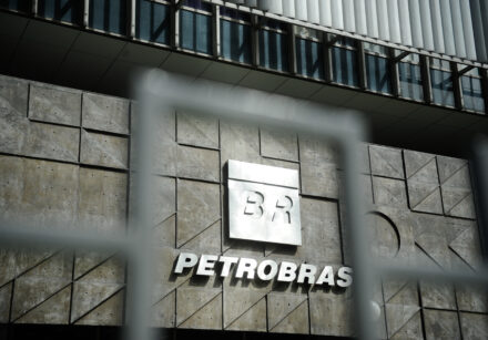 deputados da cpi da petrobras fazem visita tÉcnica À sede