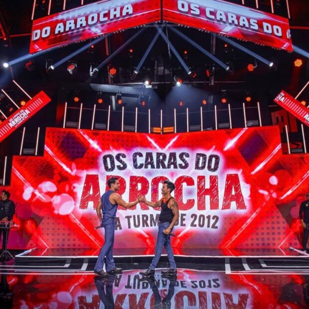 Arrocha 2012 volta com força! Israel Novaes e Thiago Brava lançam medley "Vem Ni Mim Dodge Ram / Fiorino" em "Os Caras do Arrocha". Nostalgia que conecta gerações. Ouça agora e reviva a era dourada do arrocha brasileiro!
