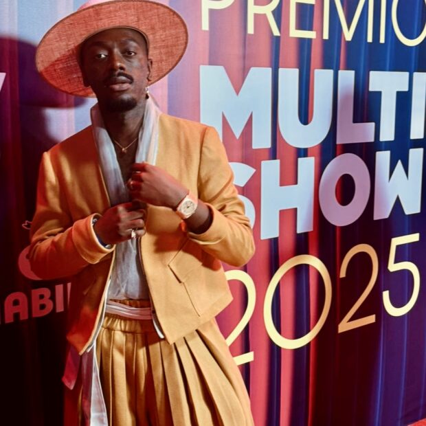 jota.pê usa joias e relógio bvlgari 3