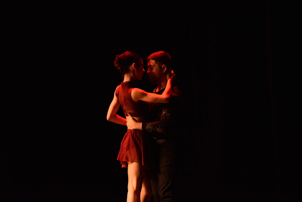 01.05.2025 16h 9 grupo meiaseteoito nosso amor (26)