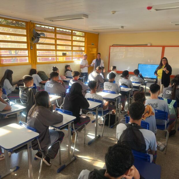 ccmdf estudantess sala de aula