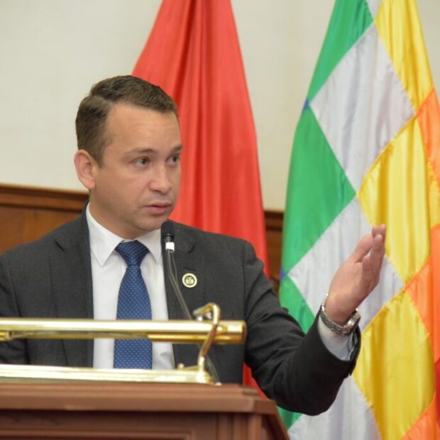 romer saucedo presidente del tsj en un acto publico. foto tsj 1024x683