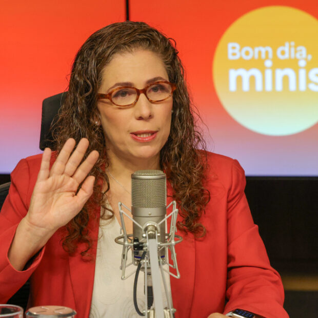 esther dweck no bom dia, ministra.