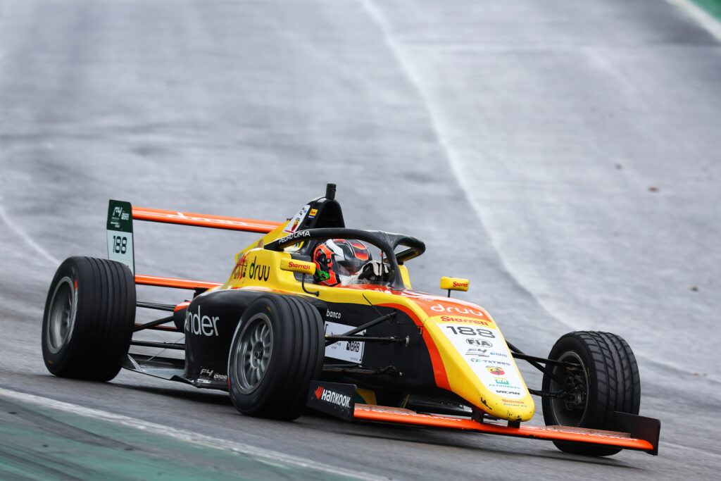 f4 starrett bassani 2025 sabado race 7 