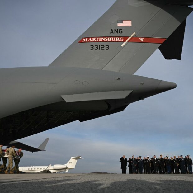 afp 20251217 88gf33d v2 midres uspresidentdonaldtrumpattendsaceremonymarkingthe