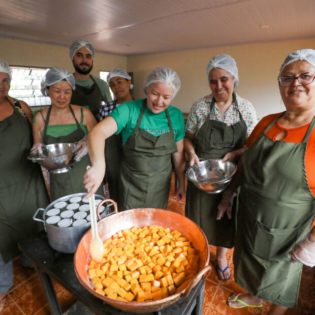 01032025 produtores rurais de planaltina aprendem tcnicas para aproveitar frutas e evitar desperdcio 54358085878 o (2)