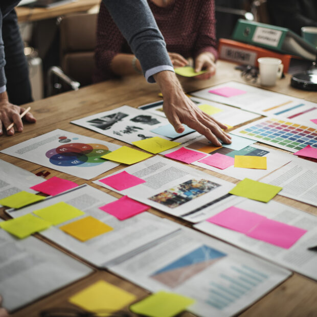 business people are brainstorming