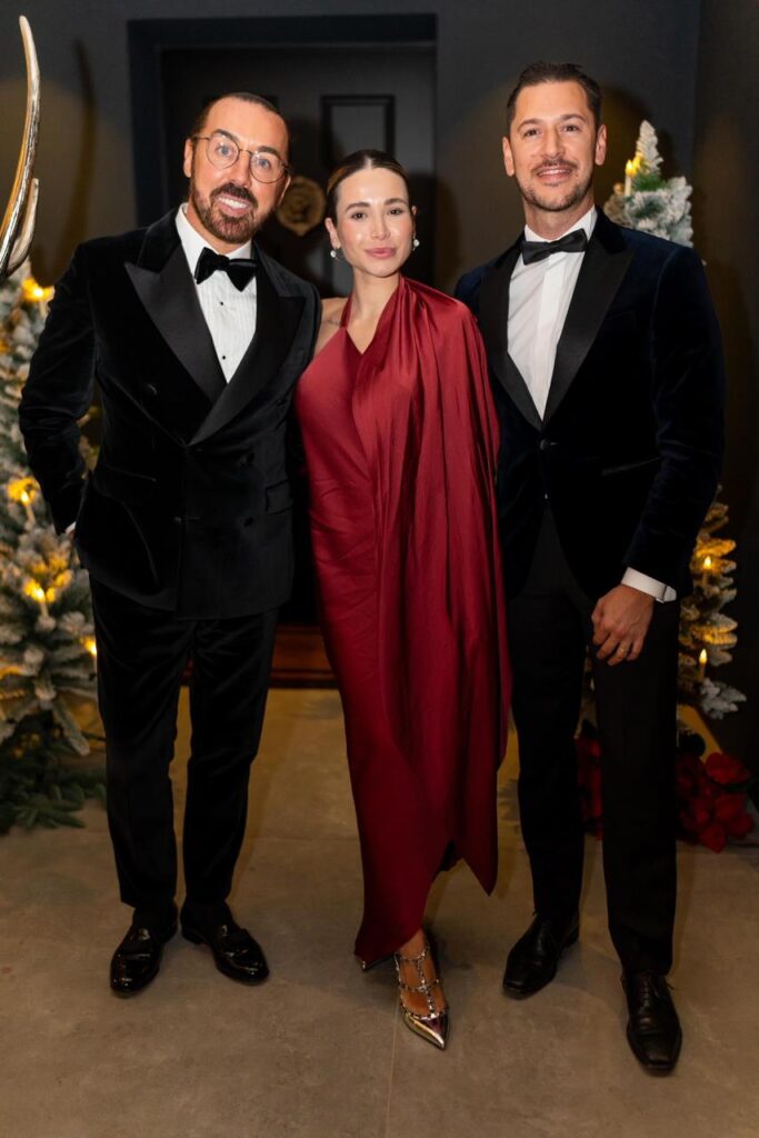 O apresentador com Bruna e Bernardo Gomes