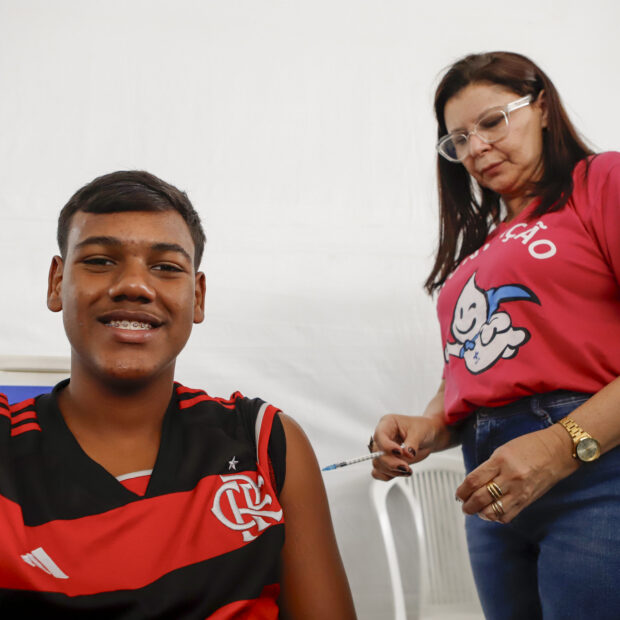 vacinação de adolescentes. foto jhonatan cantarelle agência saúde df