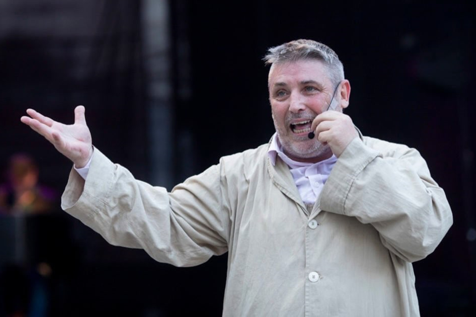 debcc68f mauricio vogue