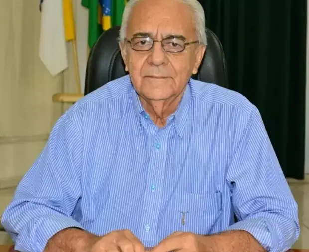 moises avelino entao prefeito de paraiso do tocantins em 2019 1766835452531 v2 900x506.jpg