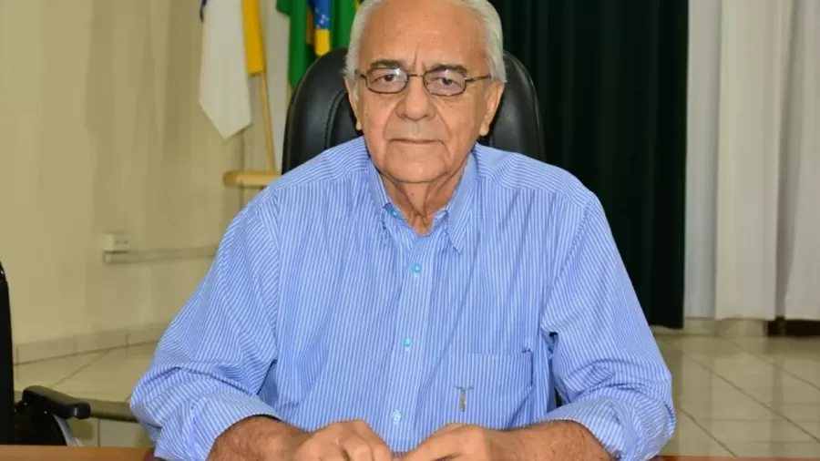 moises avelino entao prefeito de paraiso do tocantins em 2019 1766835452531 v2 900x506.jpg