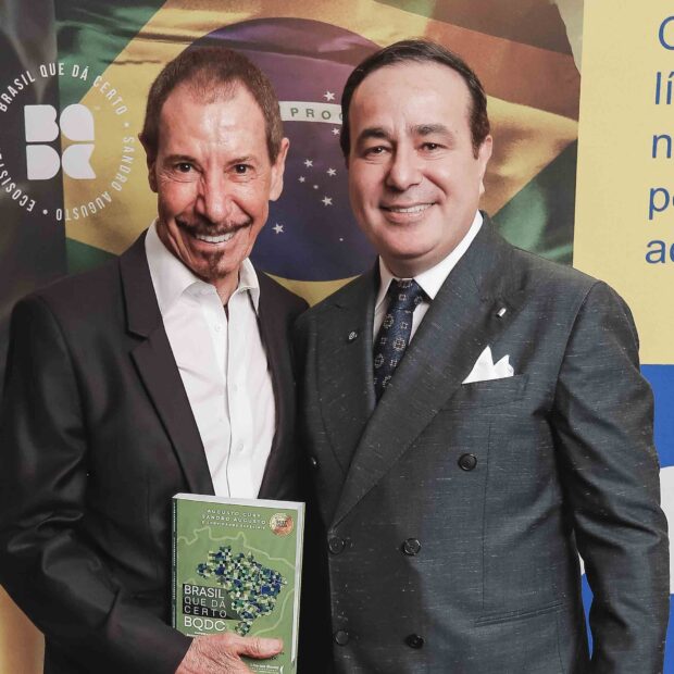 João Carolino Prêmio BQDC: Helicebras brilha no Brasil que Dá Certo de Sandro Augusto. Construção sustentável ABC Paulista, inovação e legado empreendedor 2025. Saiba mais!