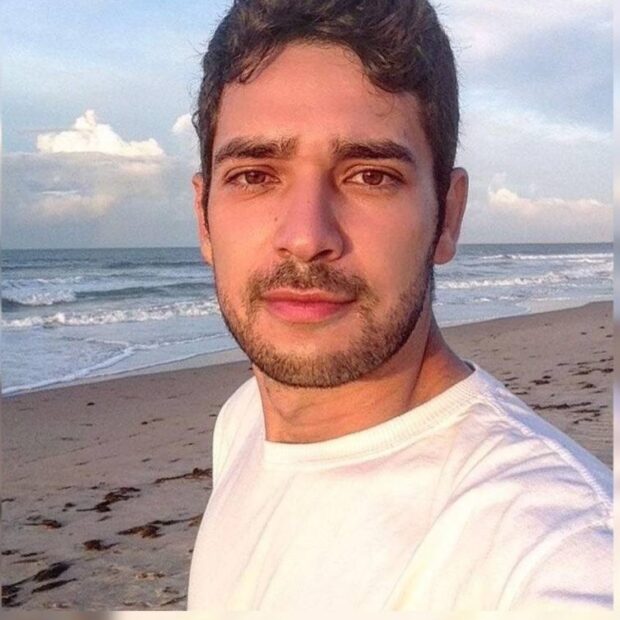 homem morre em parada de ônibus na df 150, em sobradinho ii joão emmanuel moura, professor de uma escola particular créditos reprodução rede sociais (2)