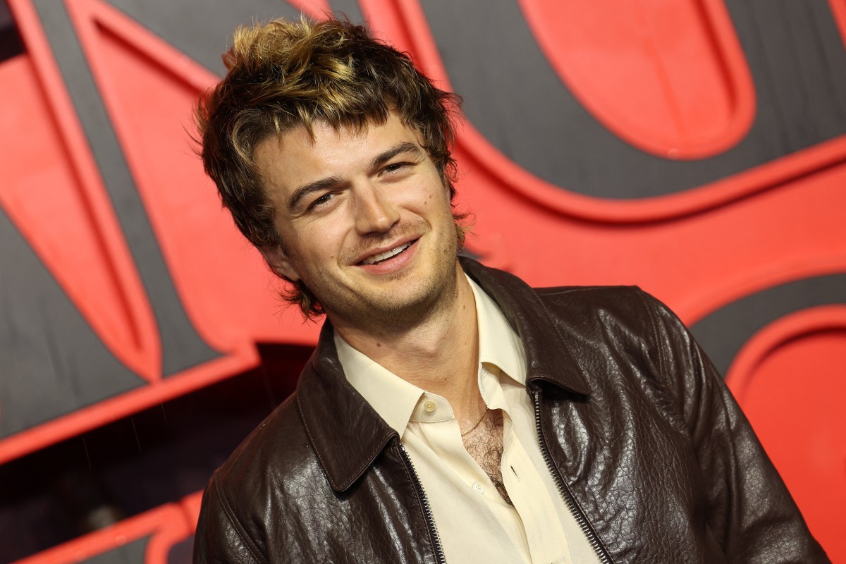 Joe Keery stranger things