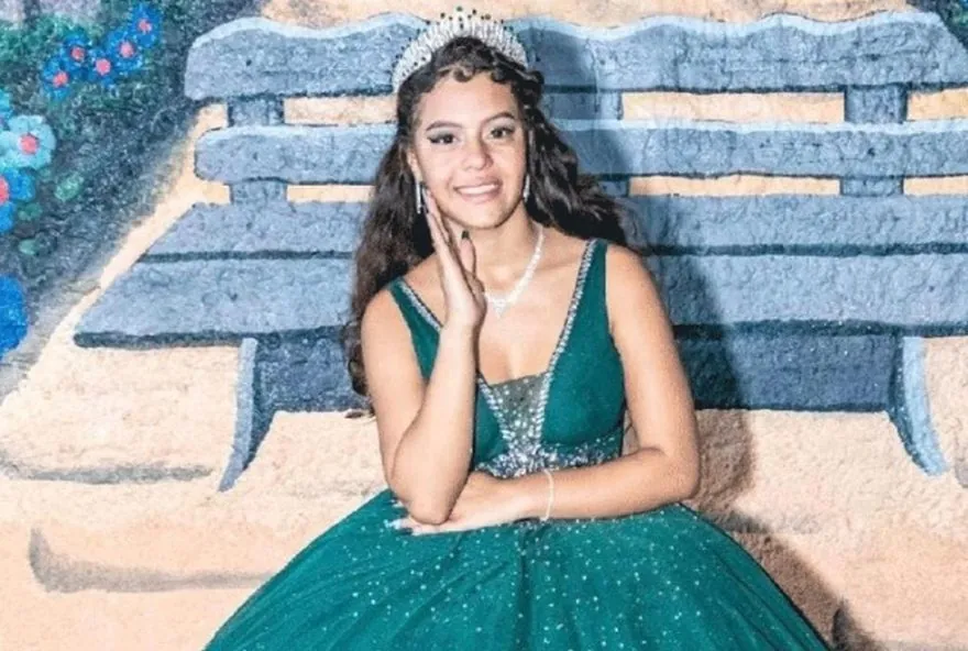 Morte adolescente de 15 anos por metanol