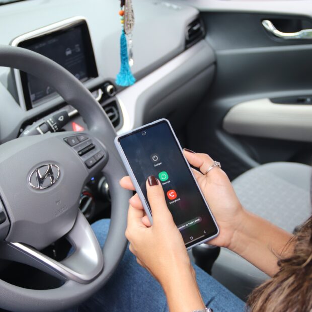 vanessa olinto celular no trânsito 1