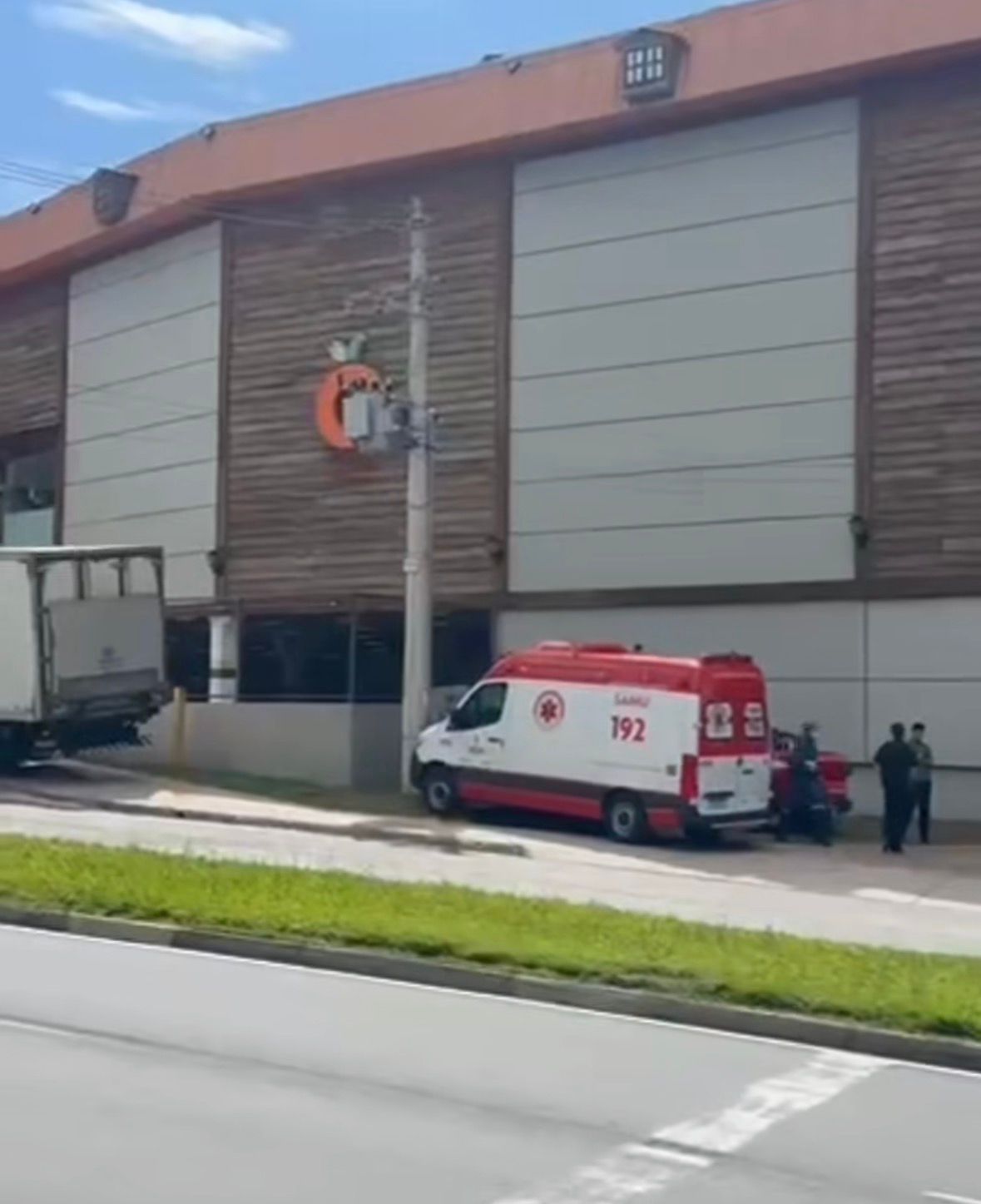 oba acidente elevador