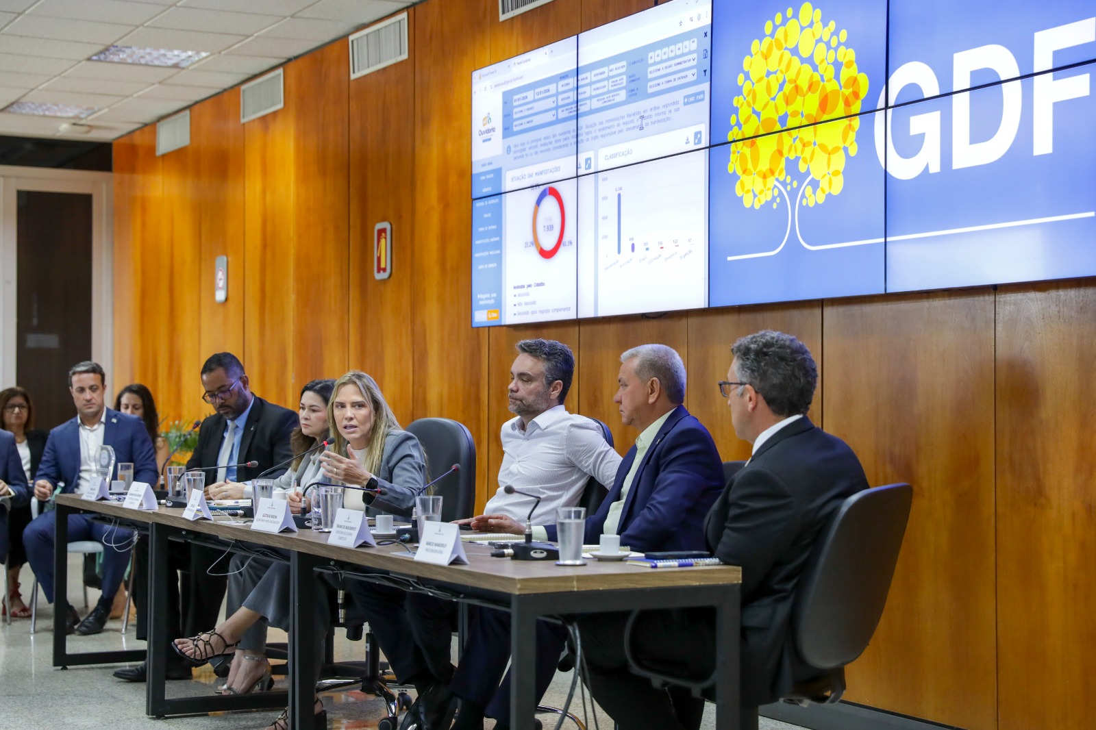 celina leao gestao secretariado