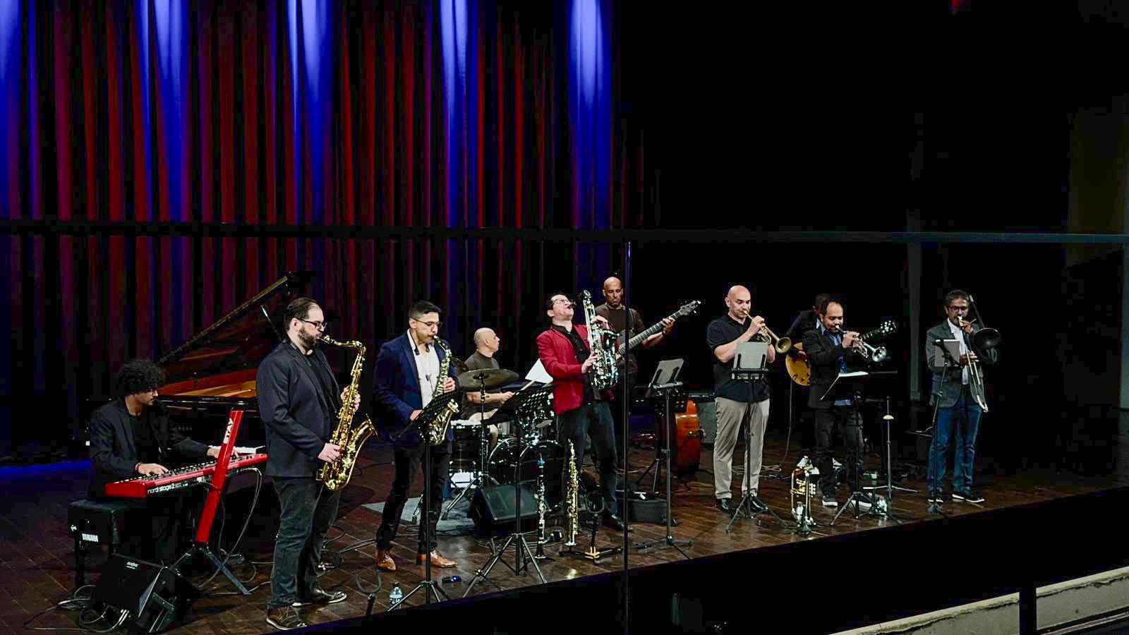 escola de música abertura