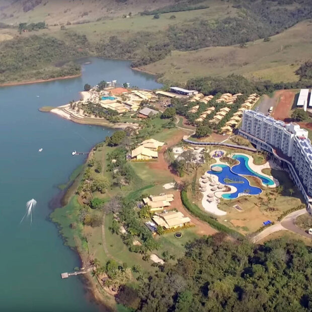 resort que uniu fundo ligado a vorcaro e parentes de toffoli hoje pertence a advogado da jbs