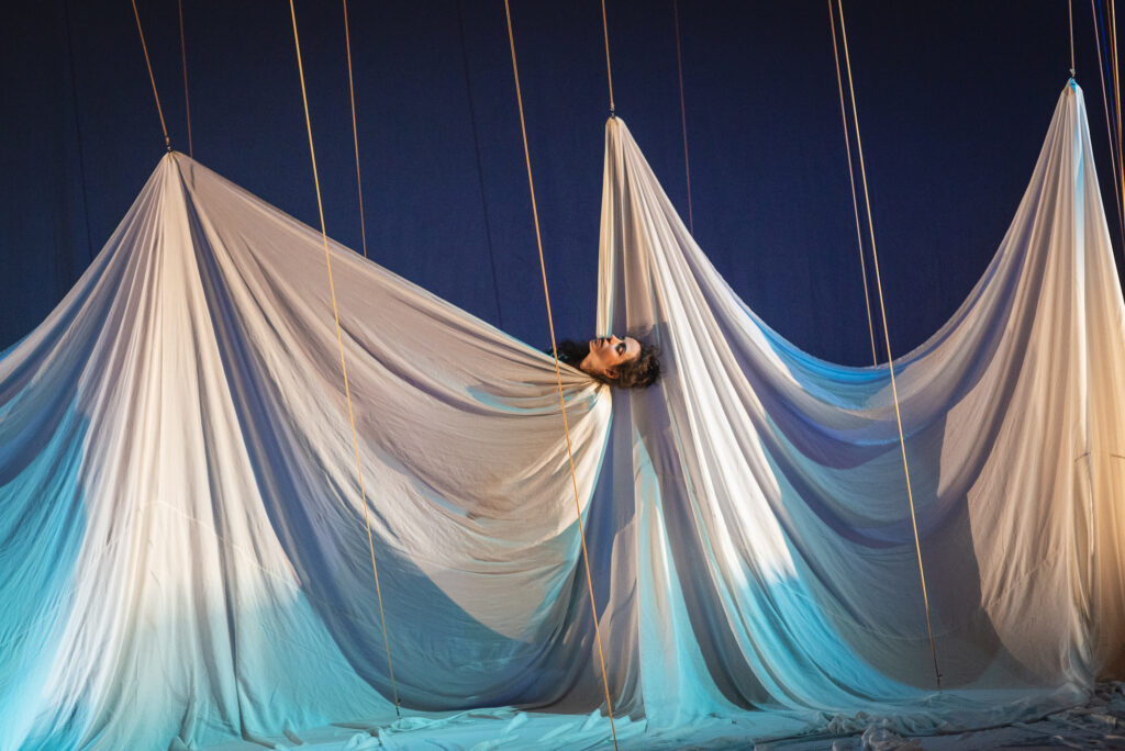 espetáculo À beira do sol, da cia. os buriti foto diego bresani (3)