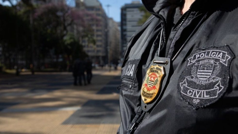 Polícia Civil Desmantela Esquema de Venda de Ingressos Falsos para Shows do Iron Maiden em SP
