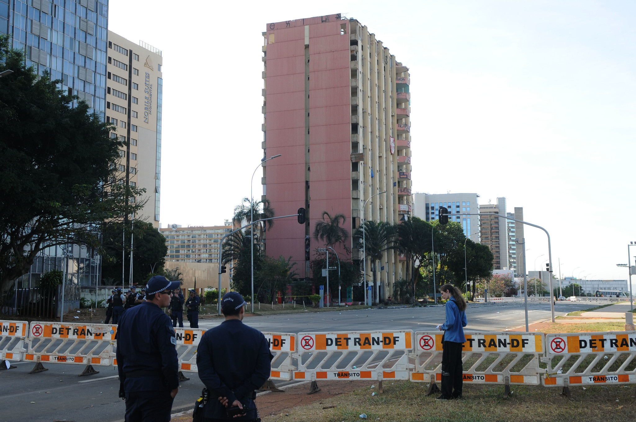 27436028635 d03d111930 k