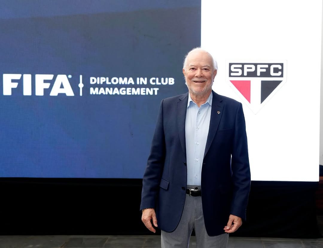 fórum mundial fifa realizado no cfa presidente laudo natel em cotia. representantes dos 5 contin