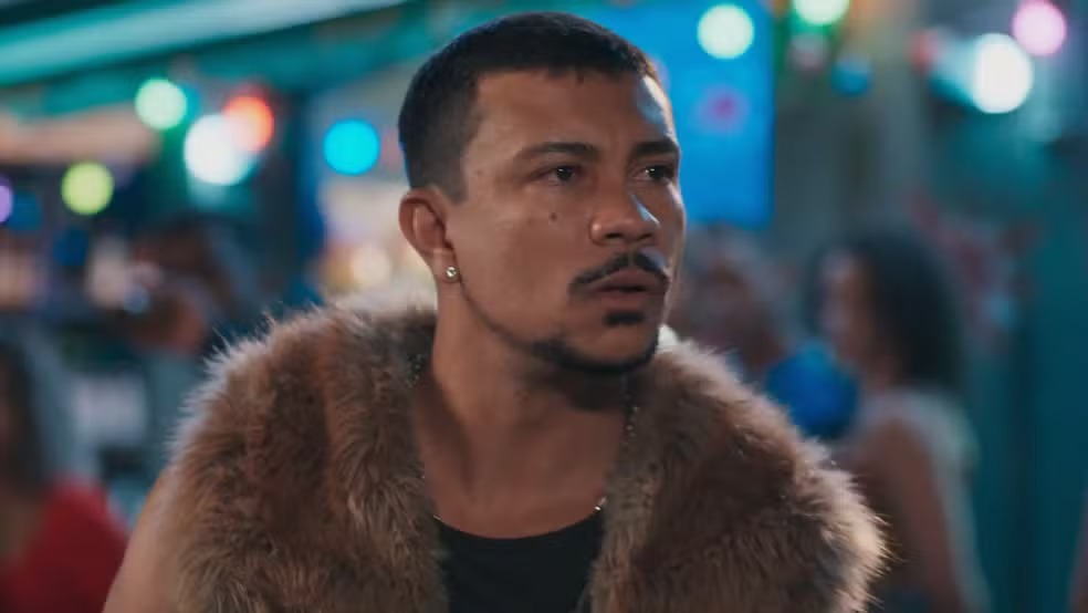 tres gracas tk014463 v2.mp4.00 15 07 04.still019