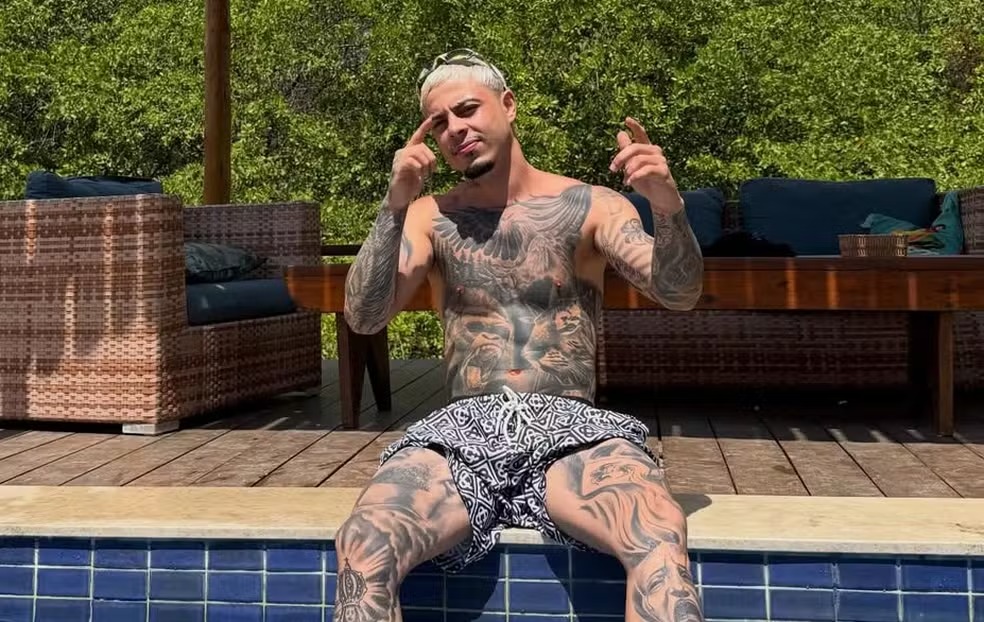 feliz ano novo minha familia que deus possa iluminar todos que seja melhor que 2025 nos t