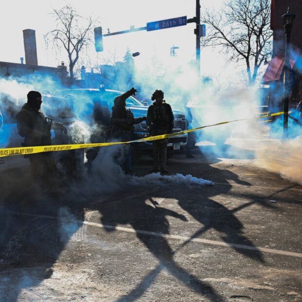 protests after us immigration officer kills woman in minneapolis