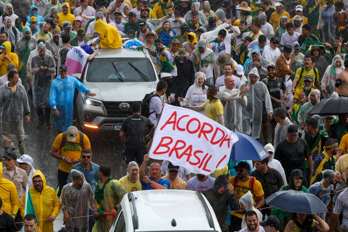 brazil politics opposition amnesty march