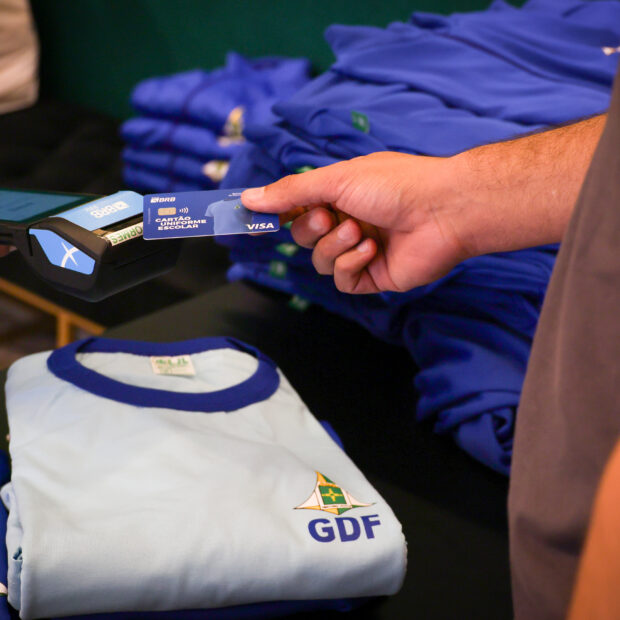 cartao.uniforme.saldo.liberado.felipe de noronha.capa (2)