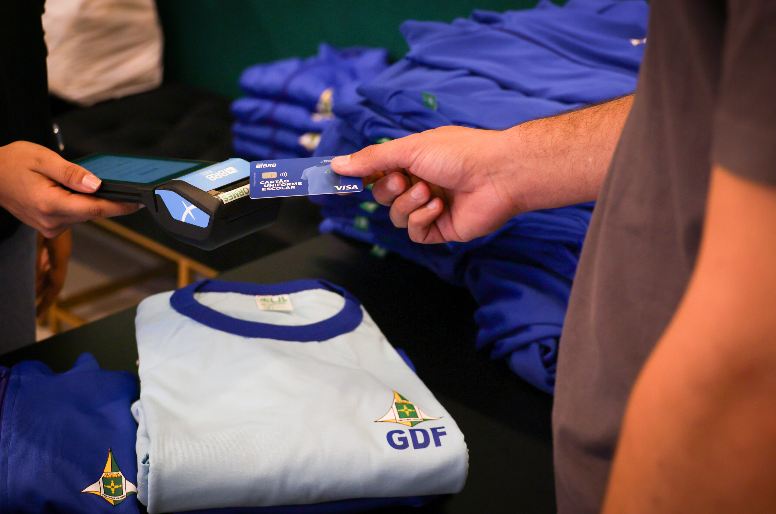 cartao.uniforme.saldo.liberado.felipe de noronha.capa (2)