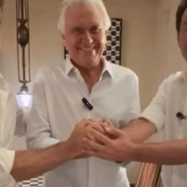 caiado ratinho e leite