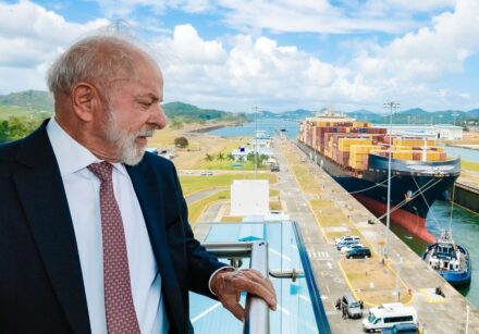 panama economy politics caf forum