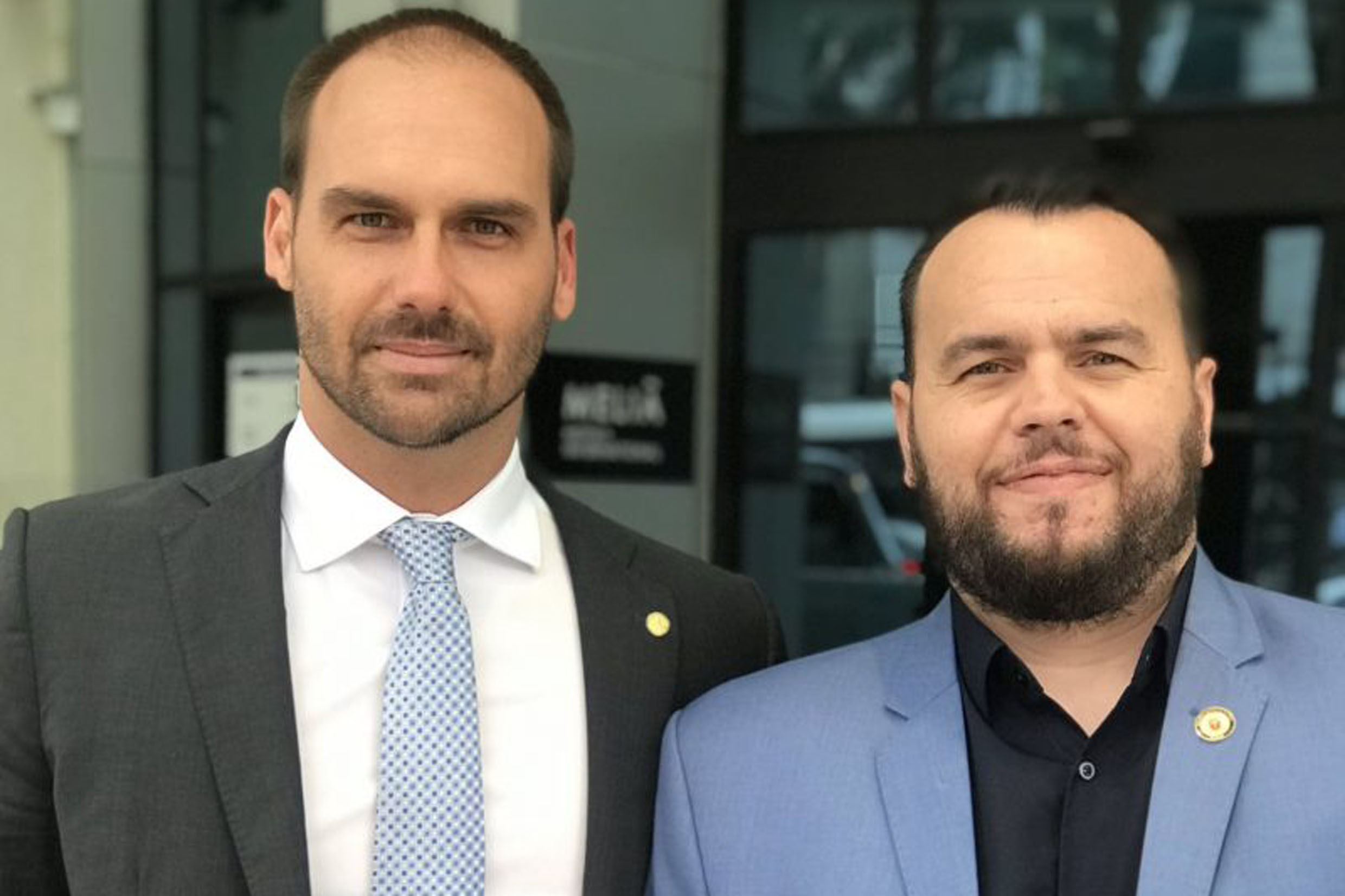 gil diniz e eduardo b