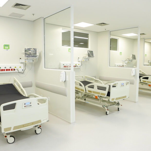 4.2. foto uti jhonatan cantarelle 01 leito hospital