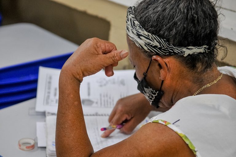 projeto incentiva o ingresso de pessoas idosas no ensino superior