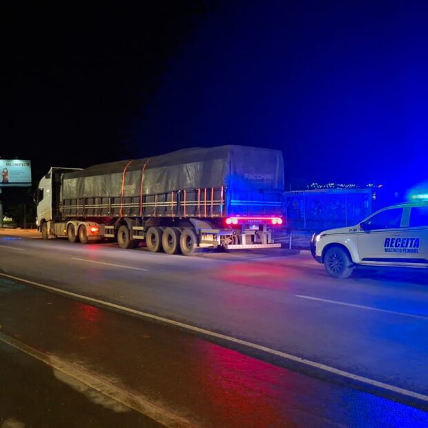 receita apreende carga de bebidas