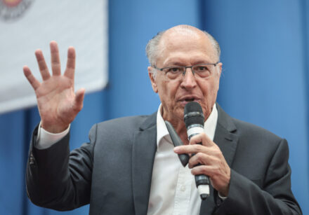 vice presidente geraldo alckmin palestra na sintracon (sp). (1)