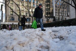 over 10 people died as result from new york city's stretch of below freezing weather