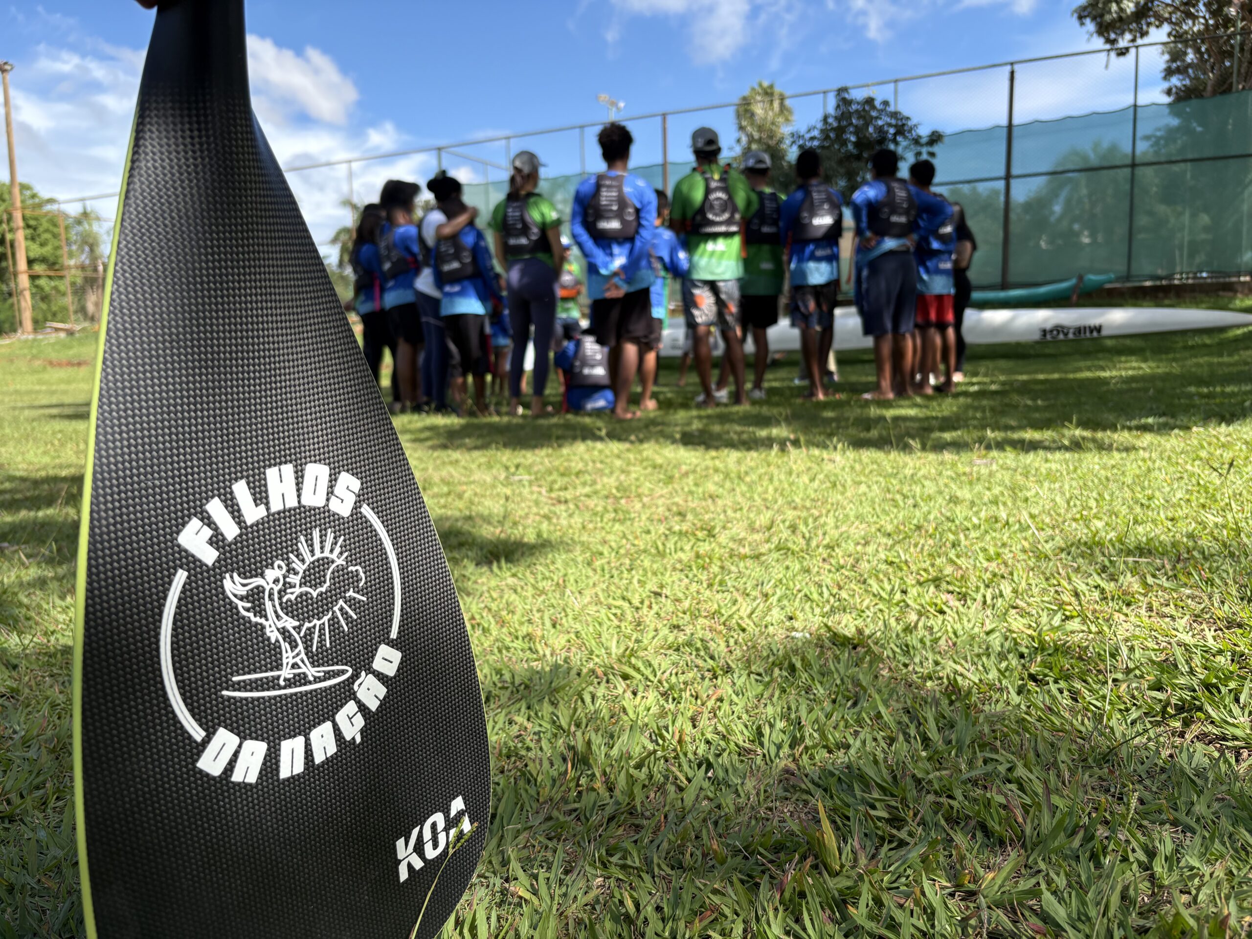No Lago Paranoá, mais de 300 jovens em situação de acolhimento praticam remo com o projeto Filhos da Nação. Foto: Vítor Ventura/Jornal de Brasília