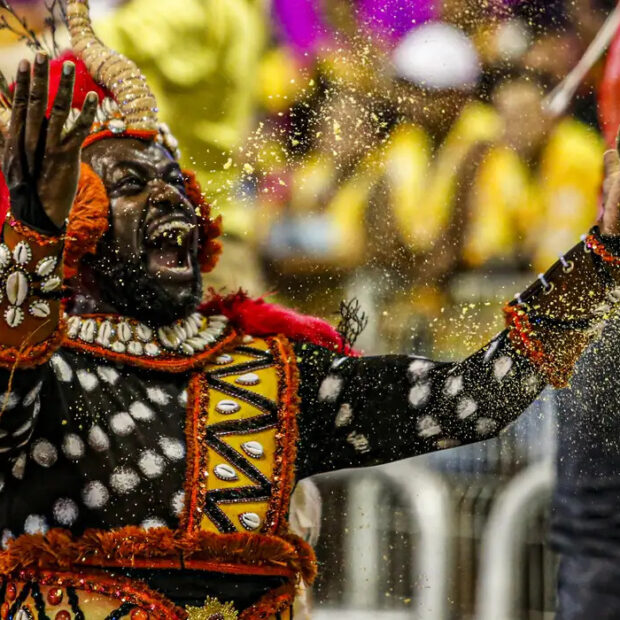 primeiro dia de carnaval em sp tem estreante campeã e vice de 2025