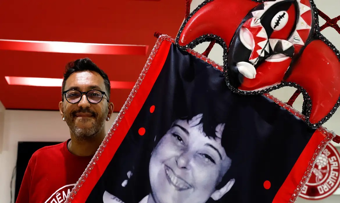 salgueiro homenagem rosa m